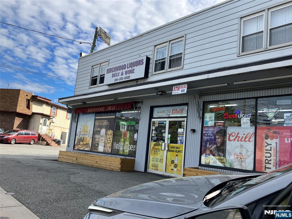 545 Mola Boulevard, Elmwood Park, NJ, 07407