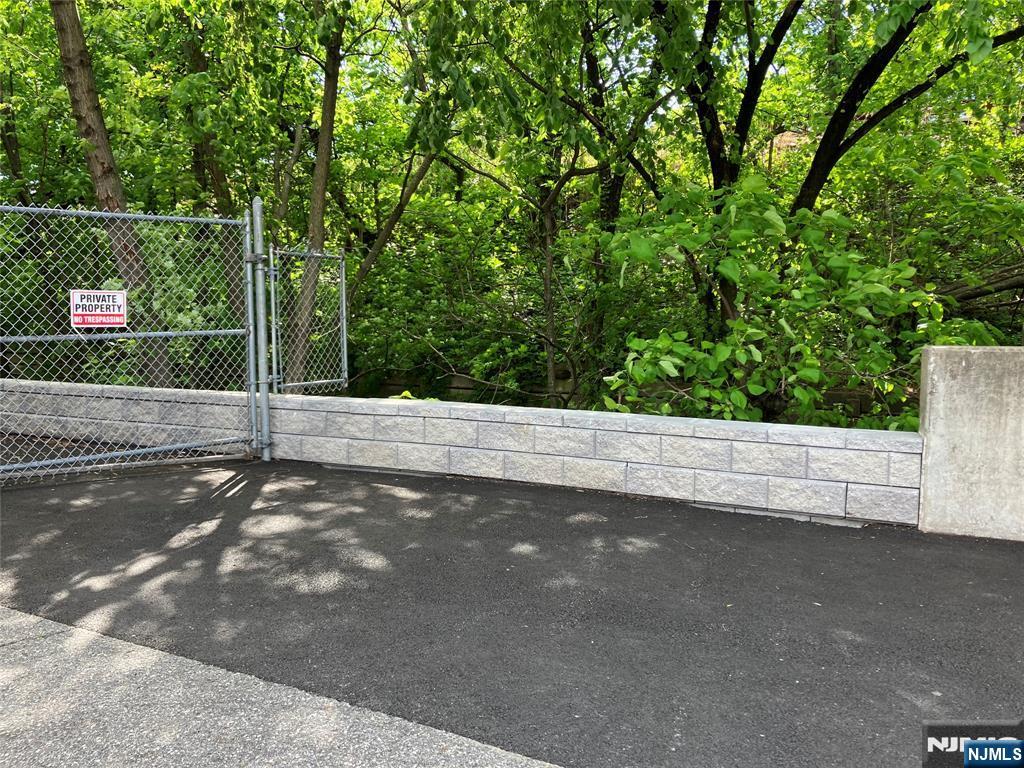 545 Mola Boulevard, Elmwood Park, NJ, 07407