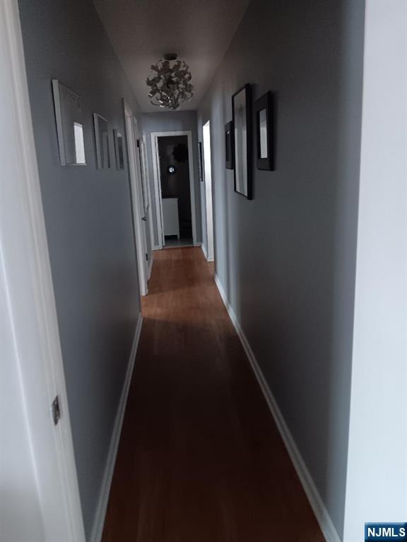 545 Mola Boulevard, Elmwood Park, NJ, 07407