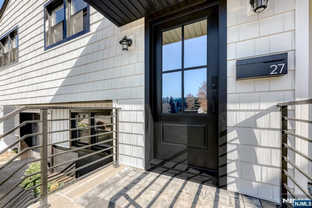 27 Merritt Avenue - Photo 5