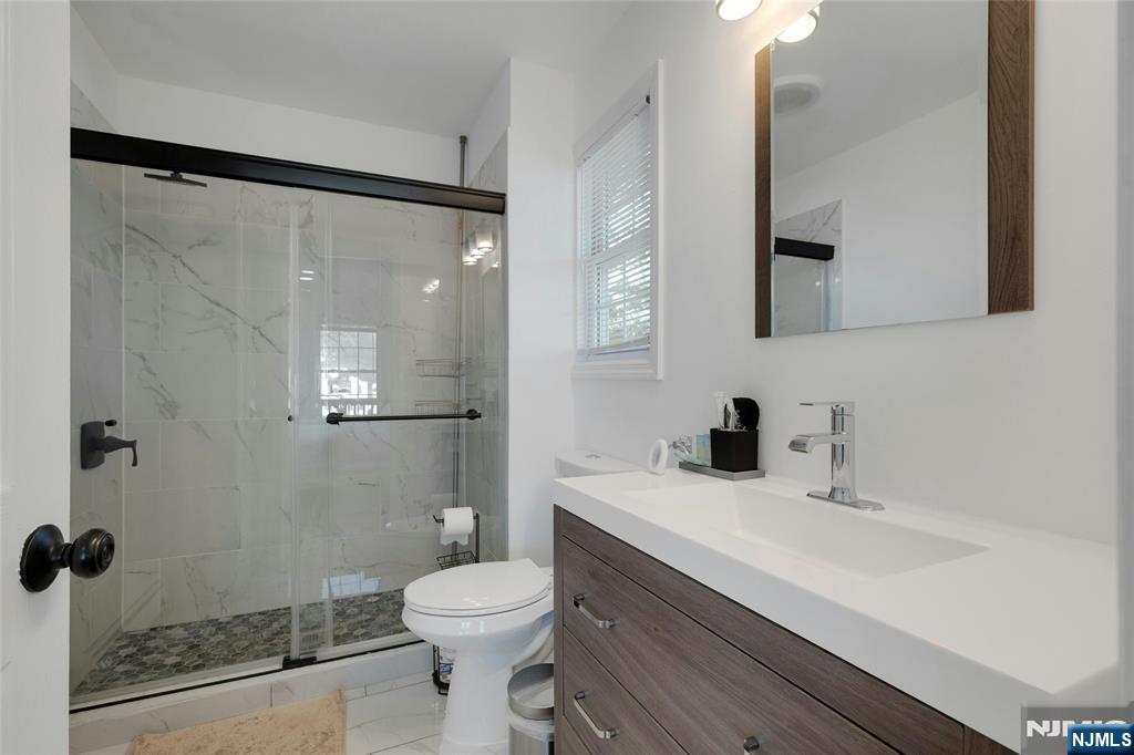 32 McNabb Road — photo 11