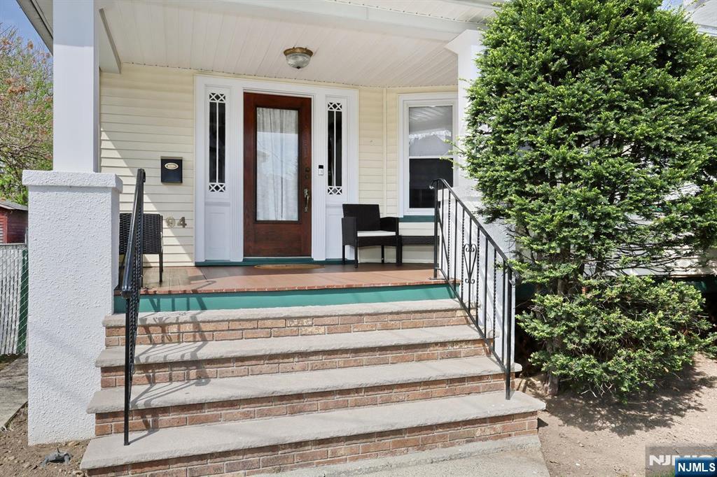 94 May Street - Photo 2