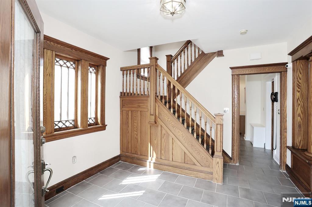 94 May Street - Photo 5