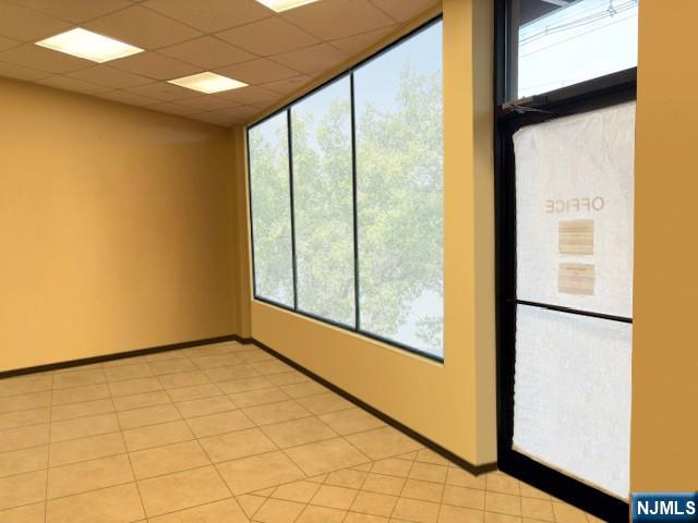 683 Main - Photo 5