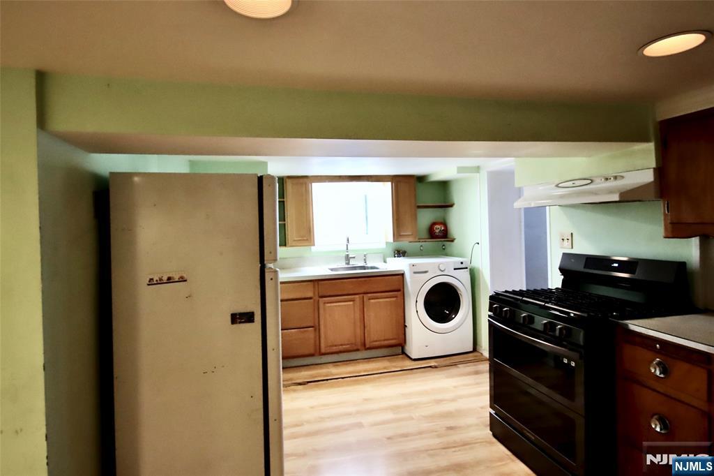 84 12th Street - Photo 5