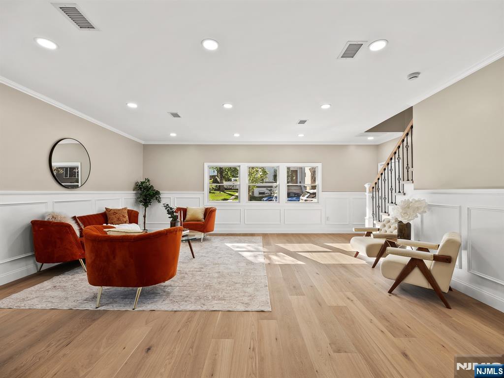 432 Jefferson Street - Photo 3