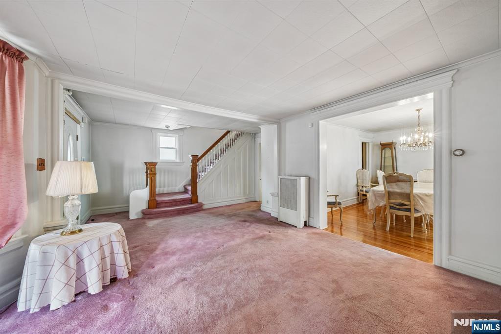 324 Academy Street - Photo 3