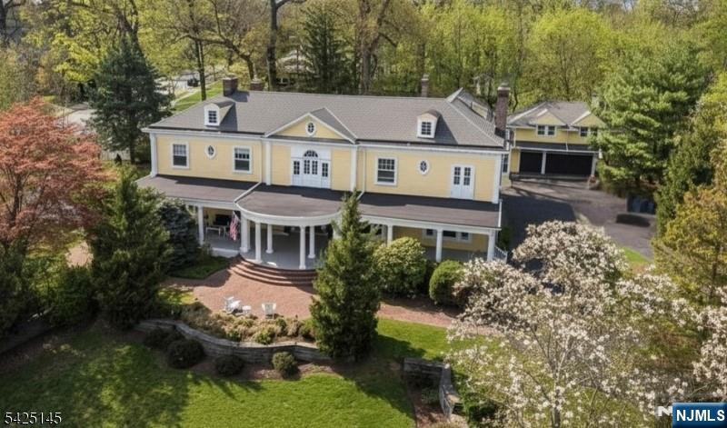 190 Ridgewood Avenue - Photo 1