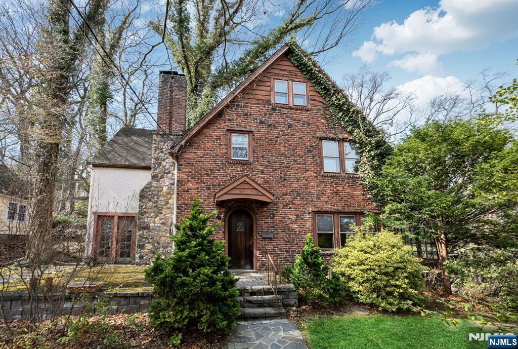 342 Hillcrest Road - Photo 2