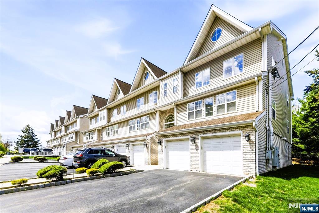 75 Winans Avenue, Newark, NJ, 07108