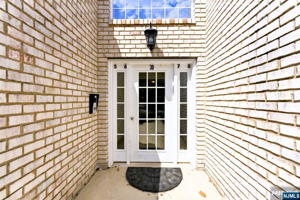 30 Mountain Avenue 9B (8) - Photo 2