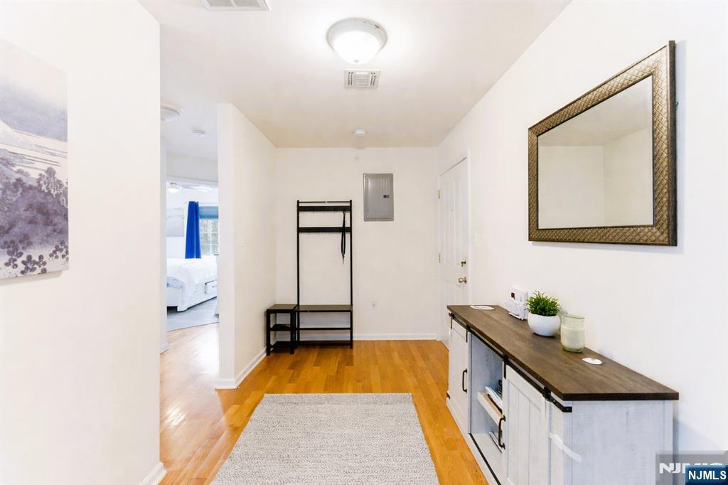 30 Mountain Avenue 9B (8) - Photo 3