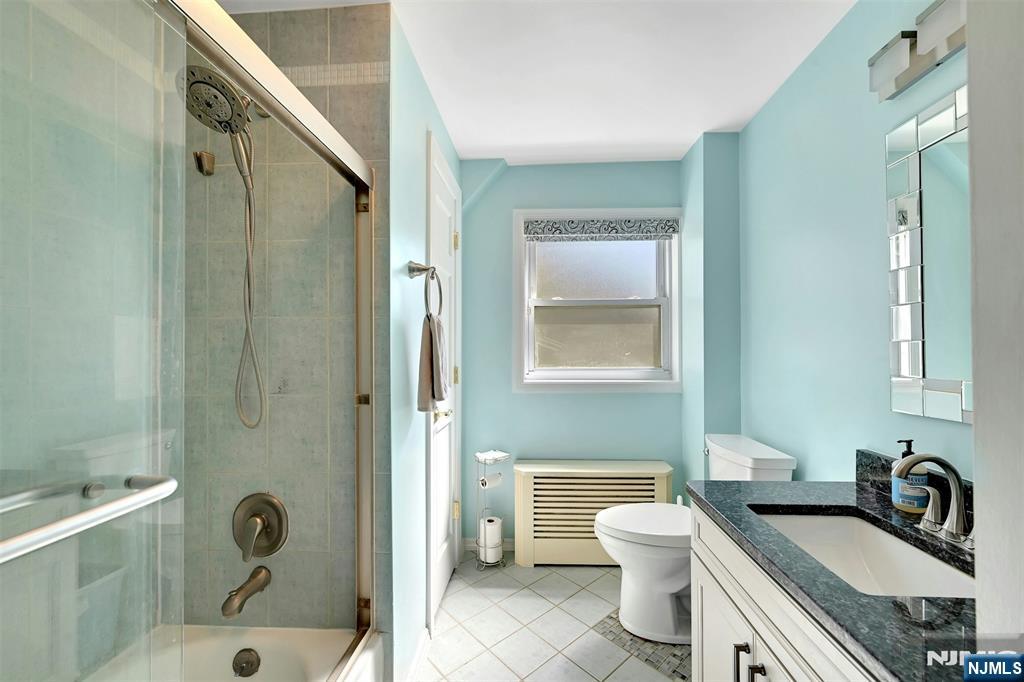 581 Northumberland Road, Teaneck, NJ 07666 Listing Photo  16