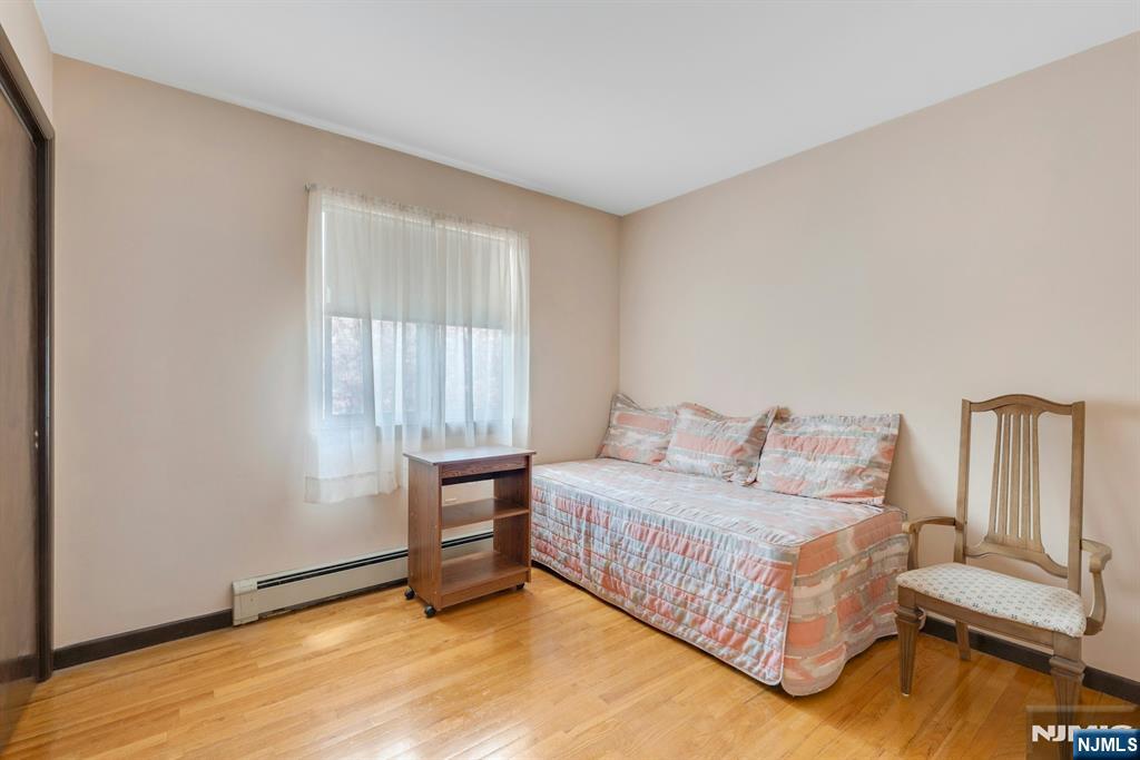 397 Davis Avenue - Photo 4