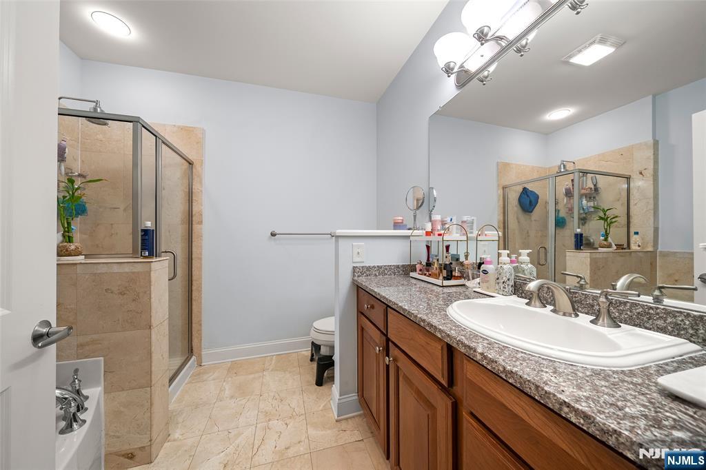 22 Ave At Port Imperial, #204, West New York, NJ 07093 Listing Photo  12