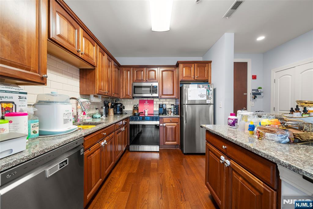 22 Ave At Port Imperial 204 - Photo 5