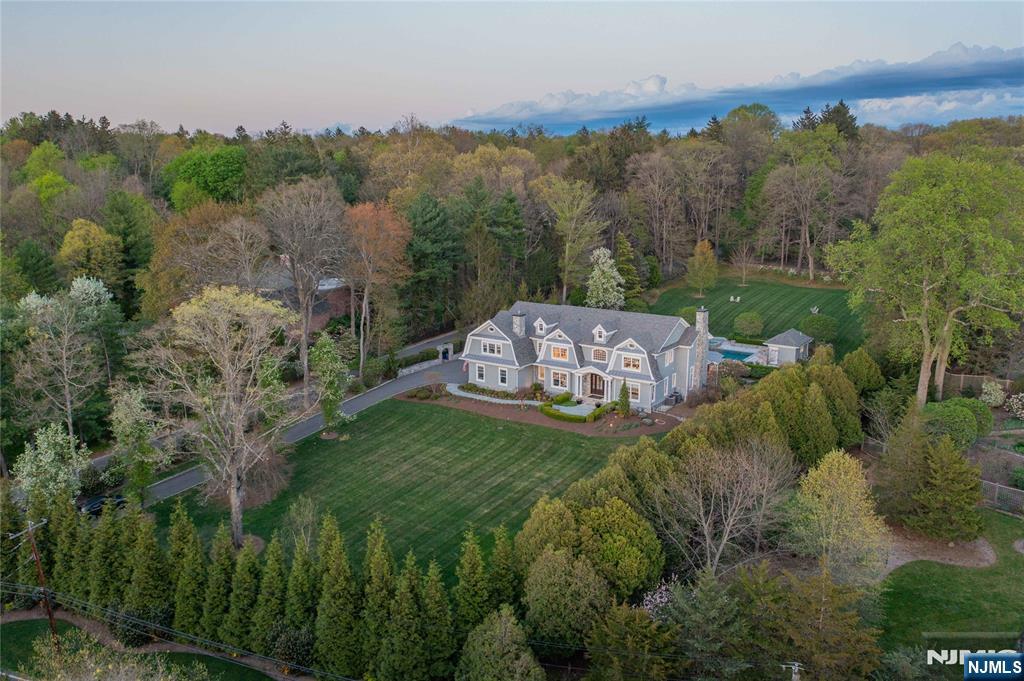 236 E Saddle River Road - Photo 2