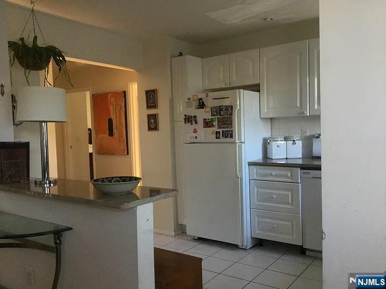 2-10 Virginia UNIT 210A, Fair Lawn, NJ, 07410