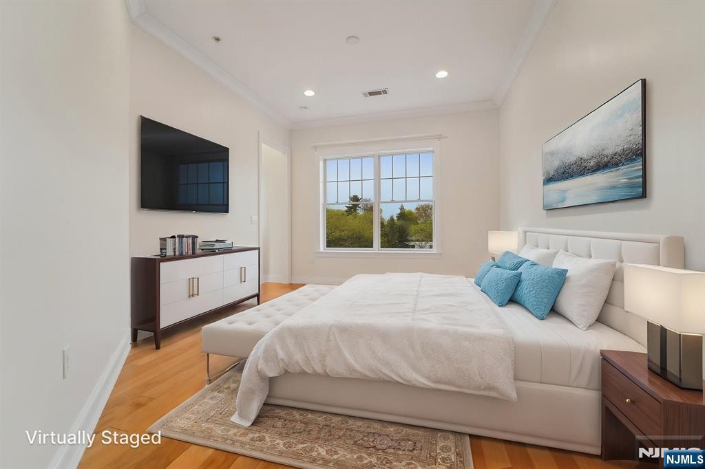 1212 The UNIT 1212, Tenafly, NJ, 07670