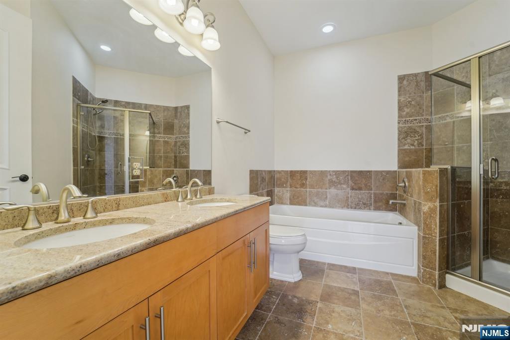 1212 The UNIT 1212, Tenafly, NJ, 07670