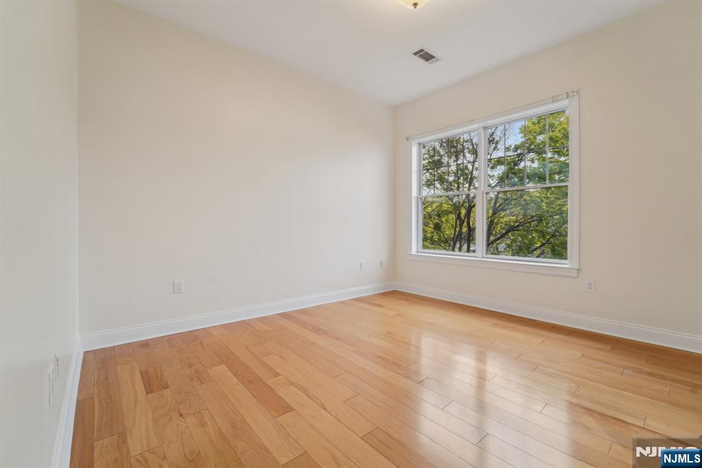 1212 The UNIT 1212, Tenafly, NJ, 07670