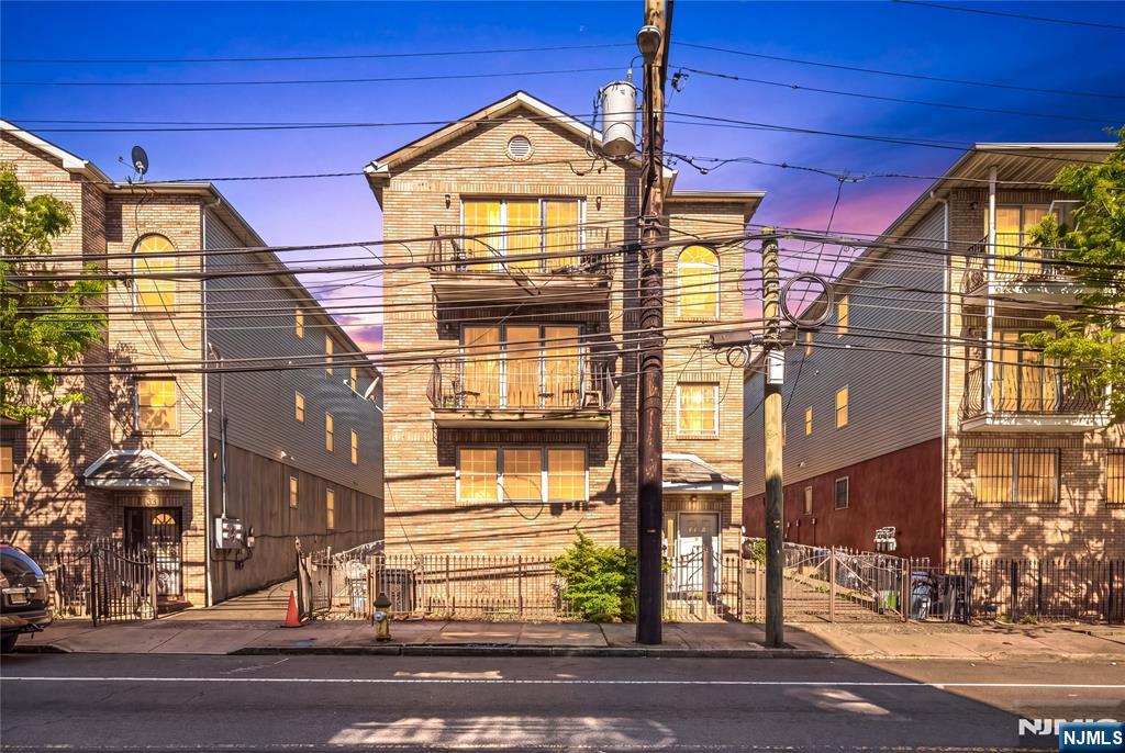 14-16 Crown Street, Bloomfield, NJ, 07003