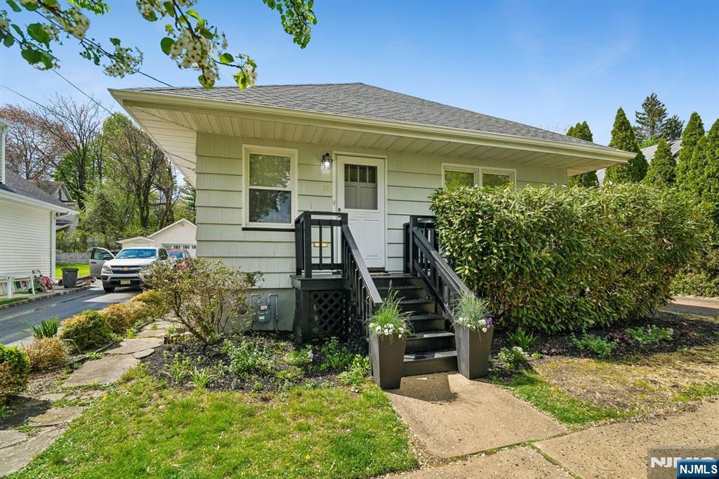 10 Sunnyside Place - Photo 1