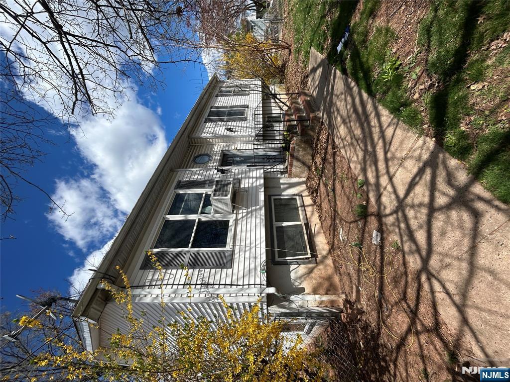 75 Winans Avenue, Newark, NJ, 07108