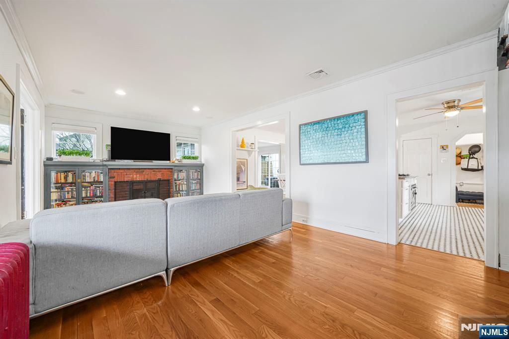 265 Union Avenue - Photo 5