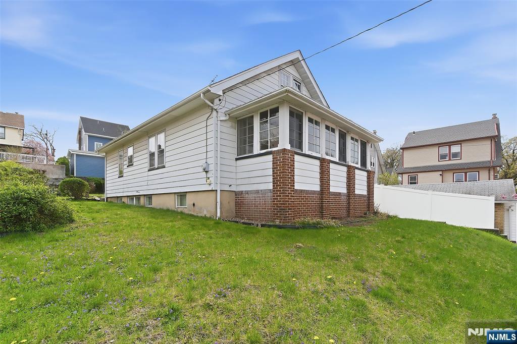 52 Nolton Street - Photo 2