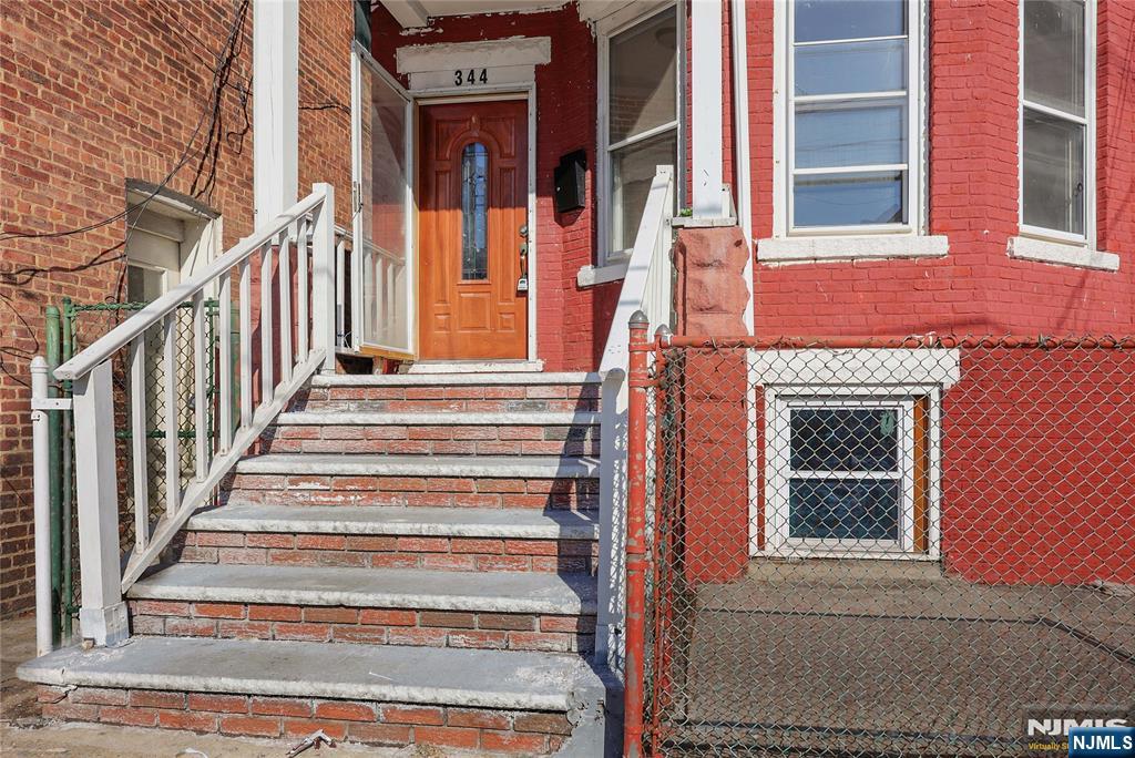 344 Market Street - Photo 2