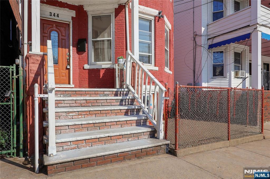 344 Market Street - Photo 3