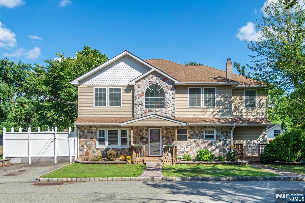 36 Ella Street - Photo 1