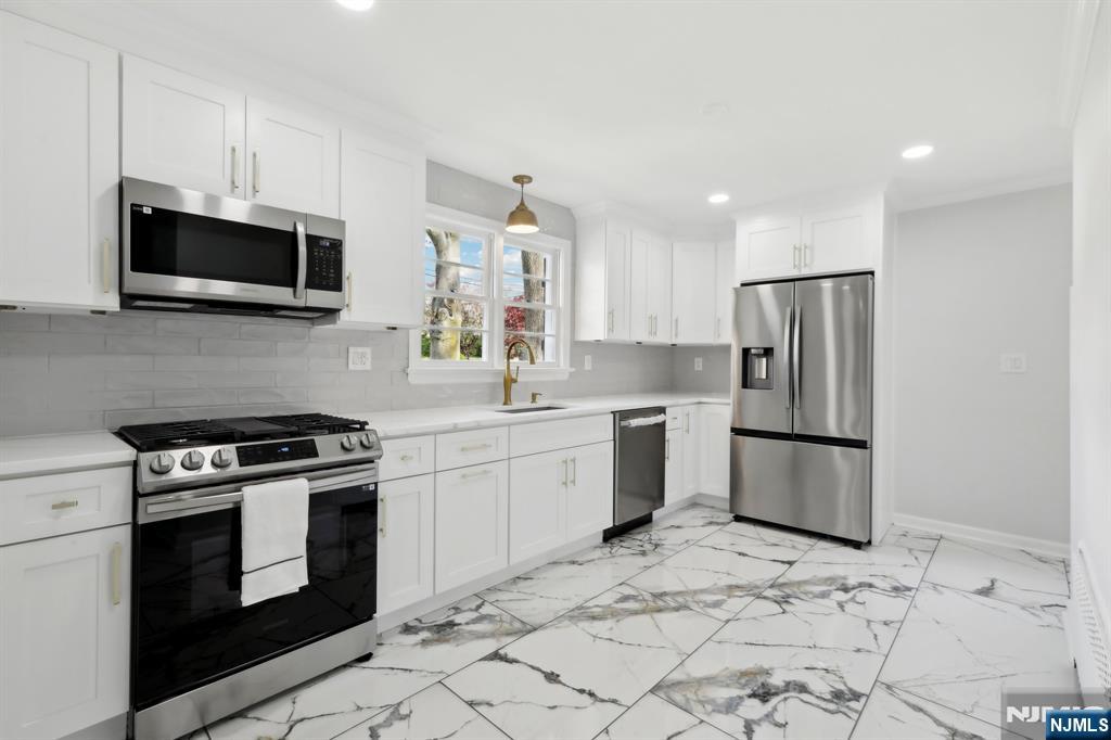 8 Oak Street - Photo 2