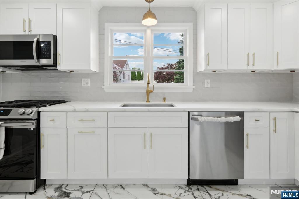 8 Oak Street - Photo 5