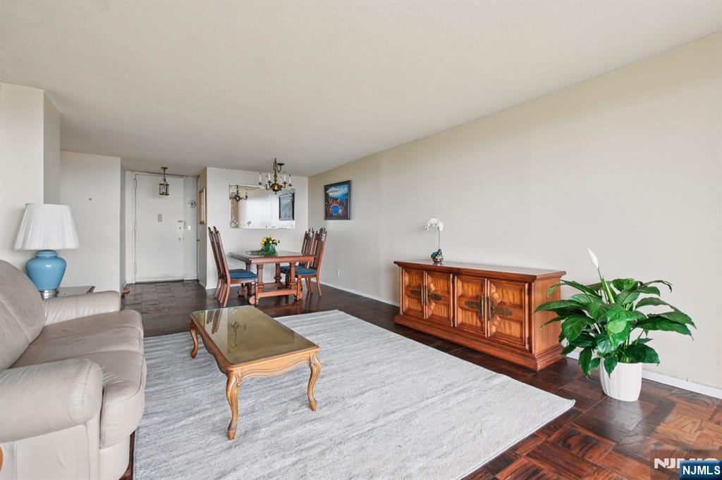 555 North Avenue 25-K - Photo 1