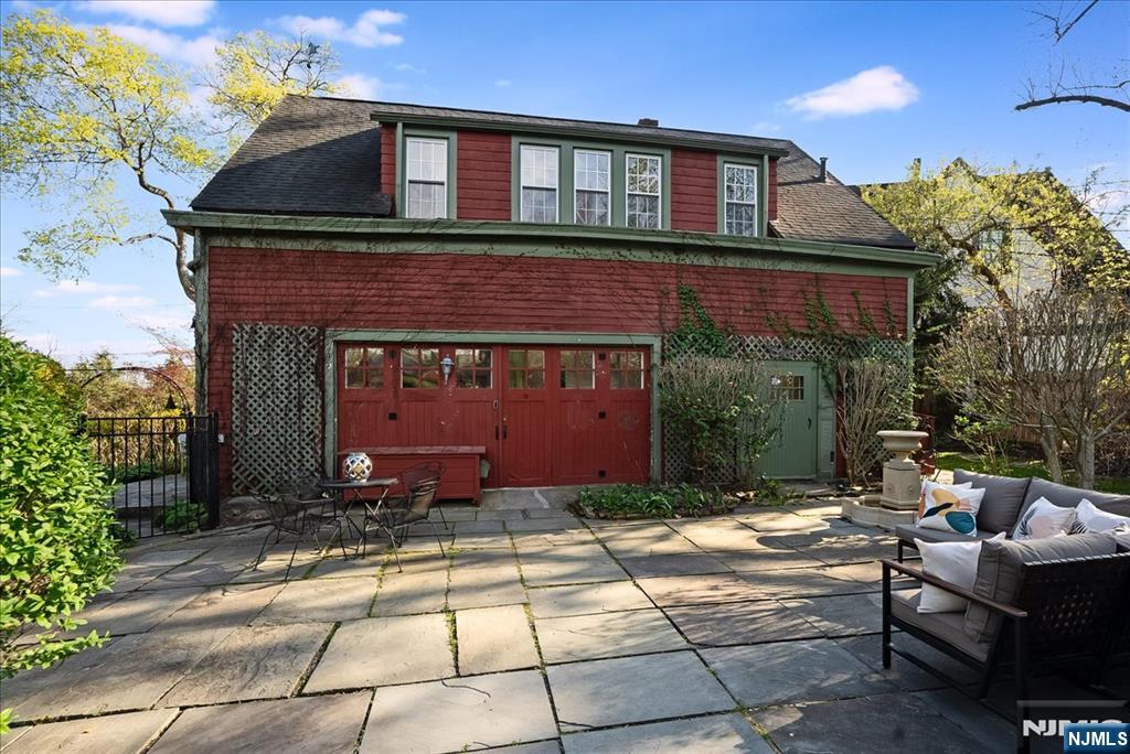 74 Porter Place - Photo 2