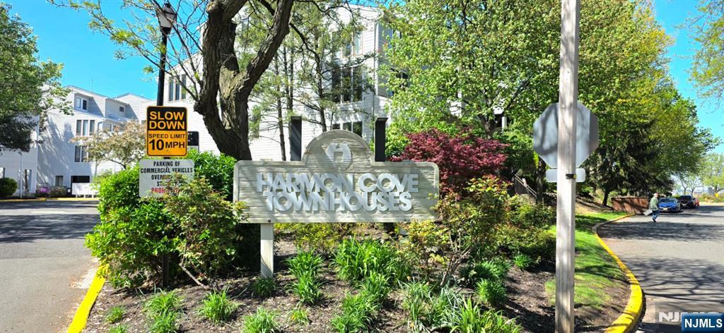 208 Walnut St, Newark City, NJ, 07105-1217