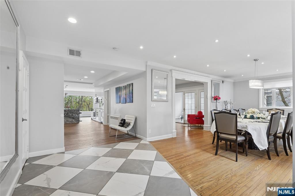 86 Crescent Avenue - Photo 3