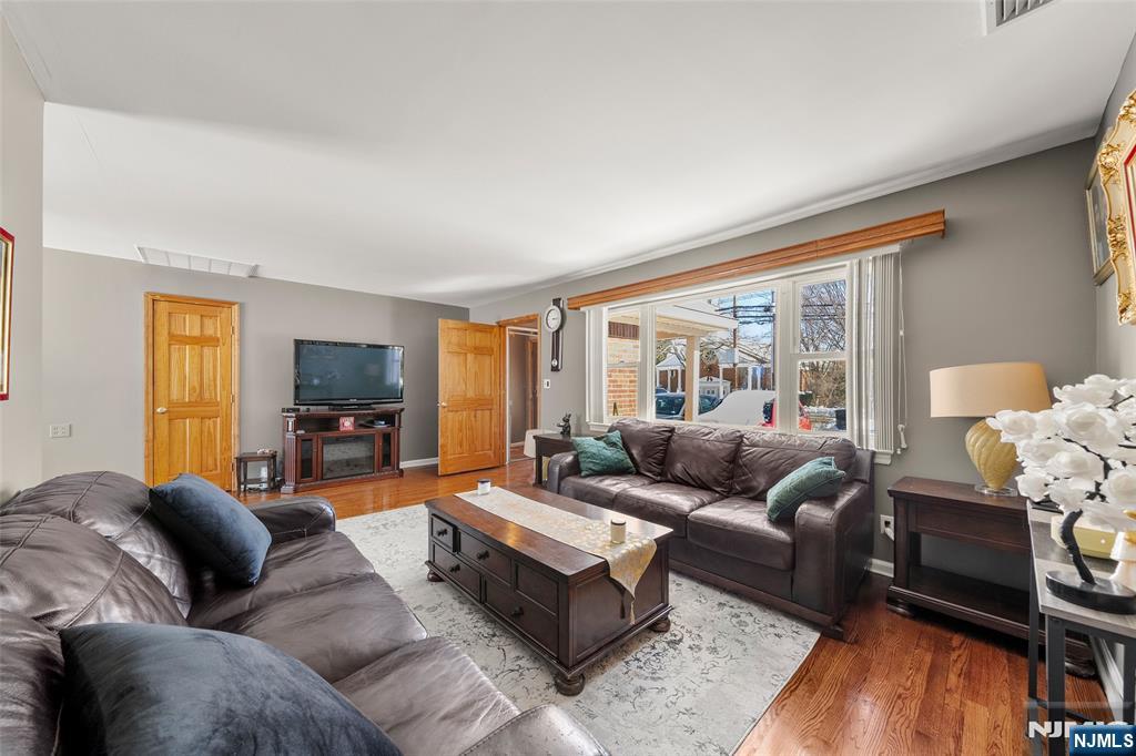 219 Farview Avenue - Photo 2