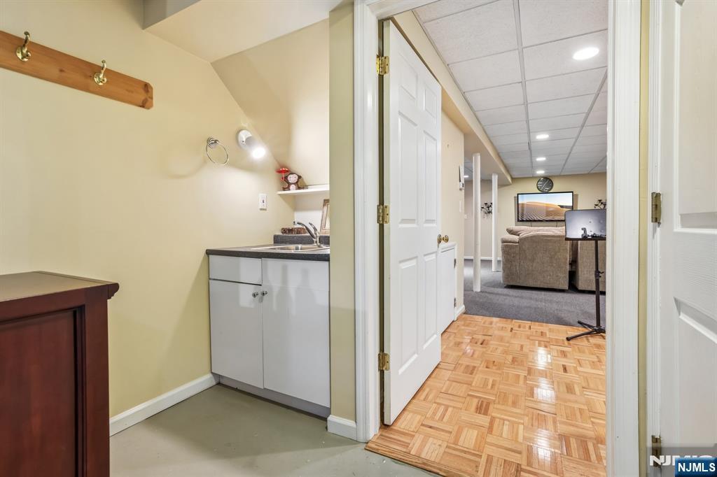 43 Pleasant Avenue — photo 34