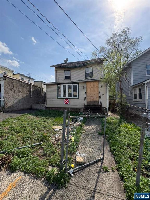 9 Herpers Street - Photo 2