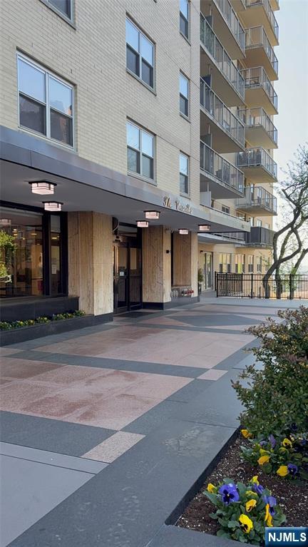 6600 Boulevard East 11J - Photo 1