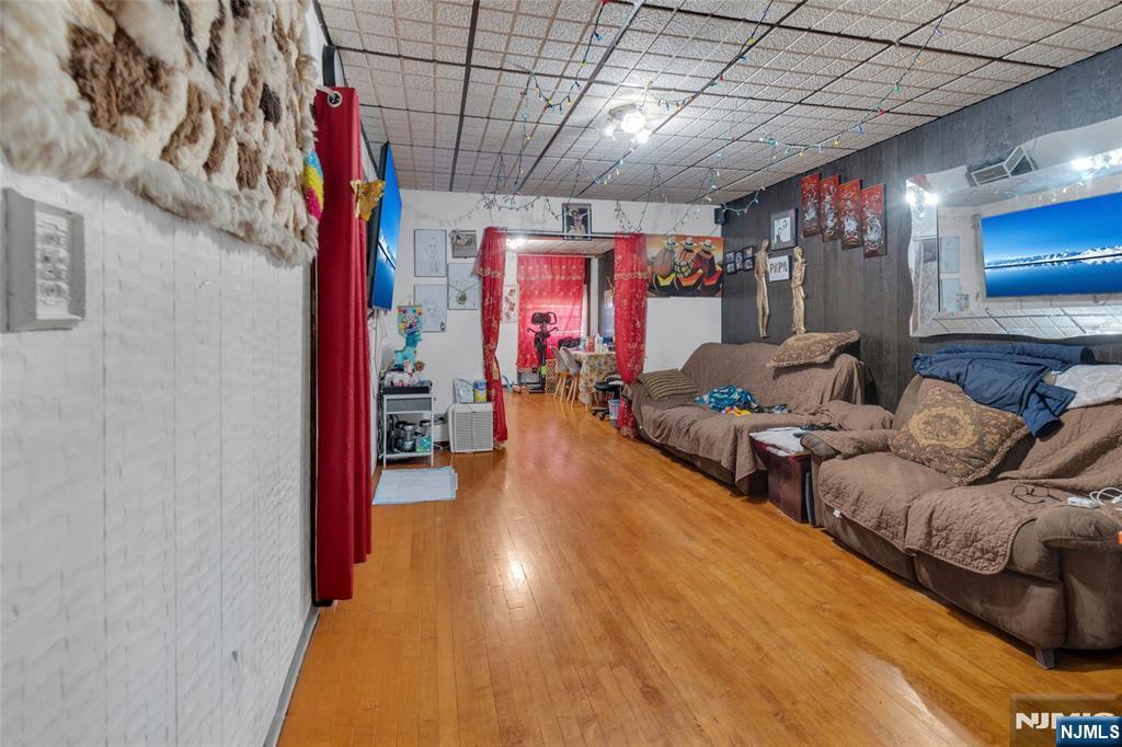 452 11th Street - Photo 4