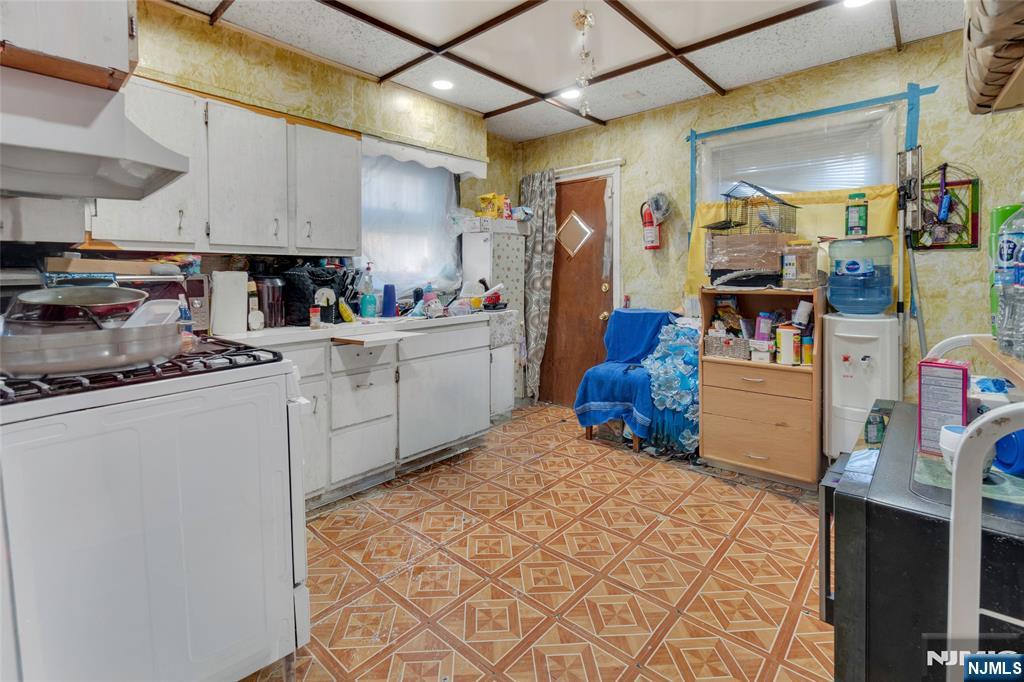 452 11th Street - Photo 5