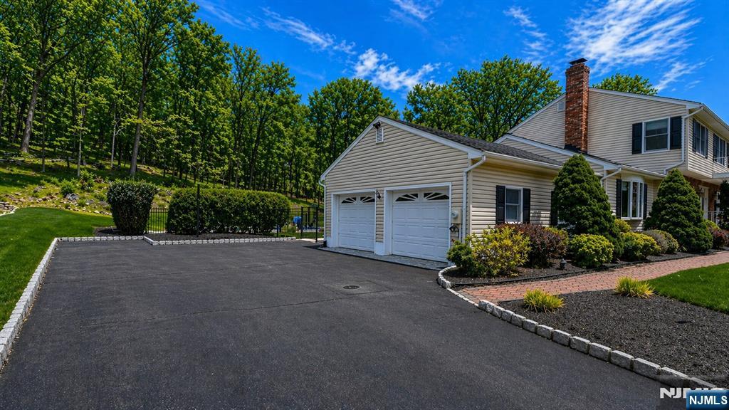 112 Urban Club Road
