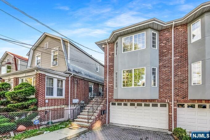 386A Park Avenue - Photo 3