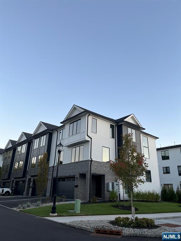 7 Skye, #7, Paramus, NJ 07652 Listing Photo  16