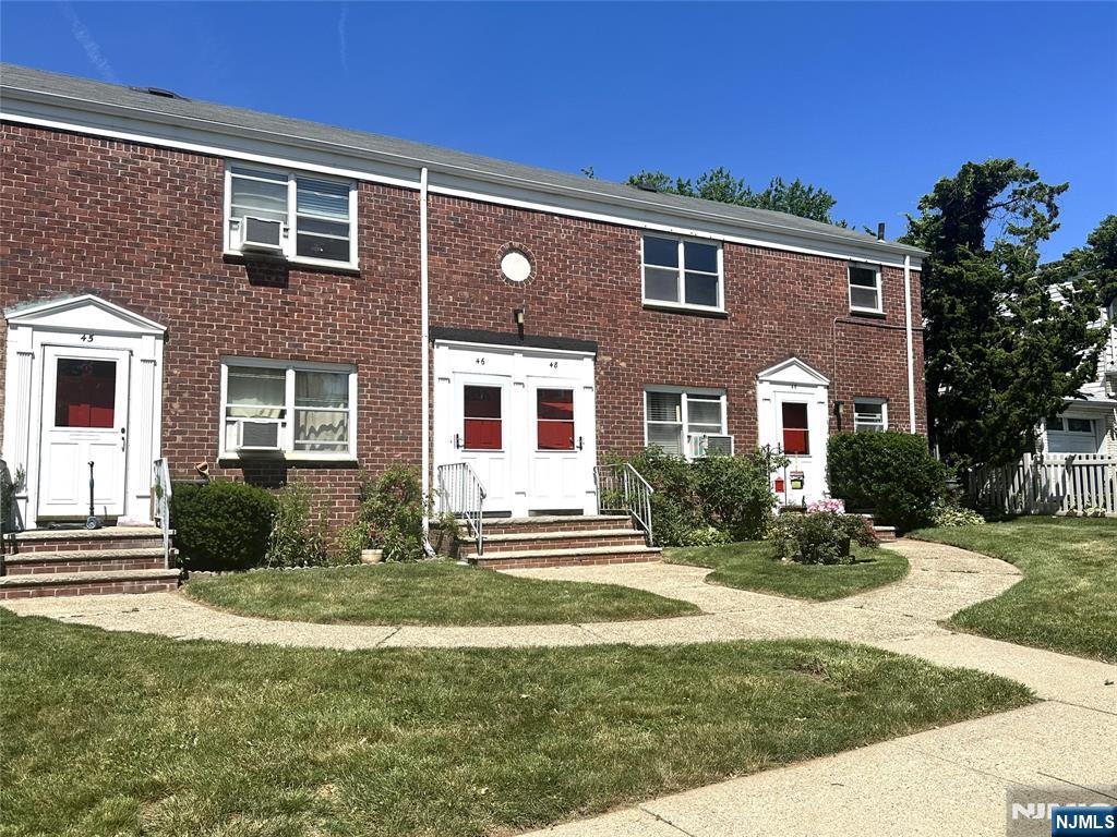 460 Heath Pl #48, Hackensack, NJ 07601