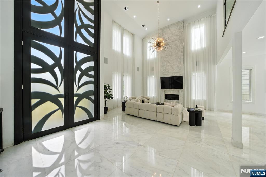 44 Floral Terrace - Photo 2